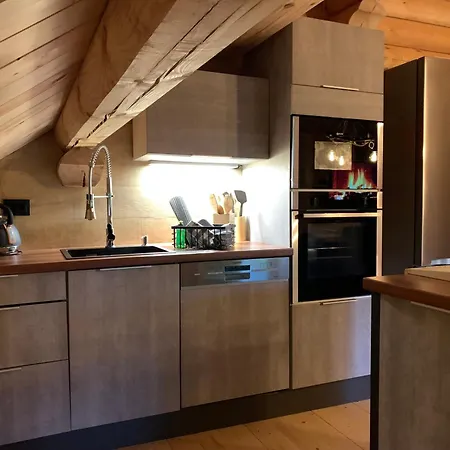 Hahnenkleer Huette